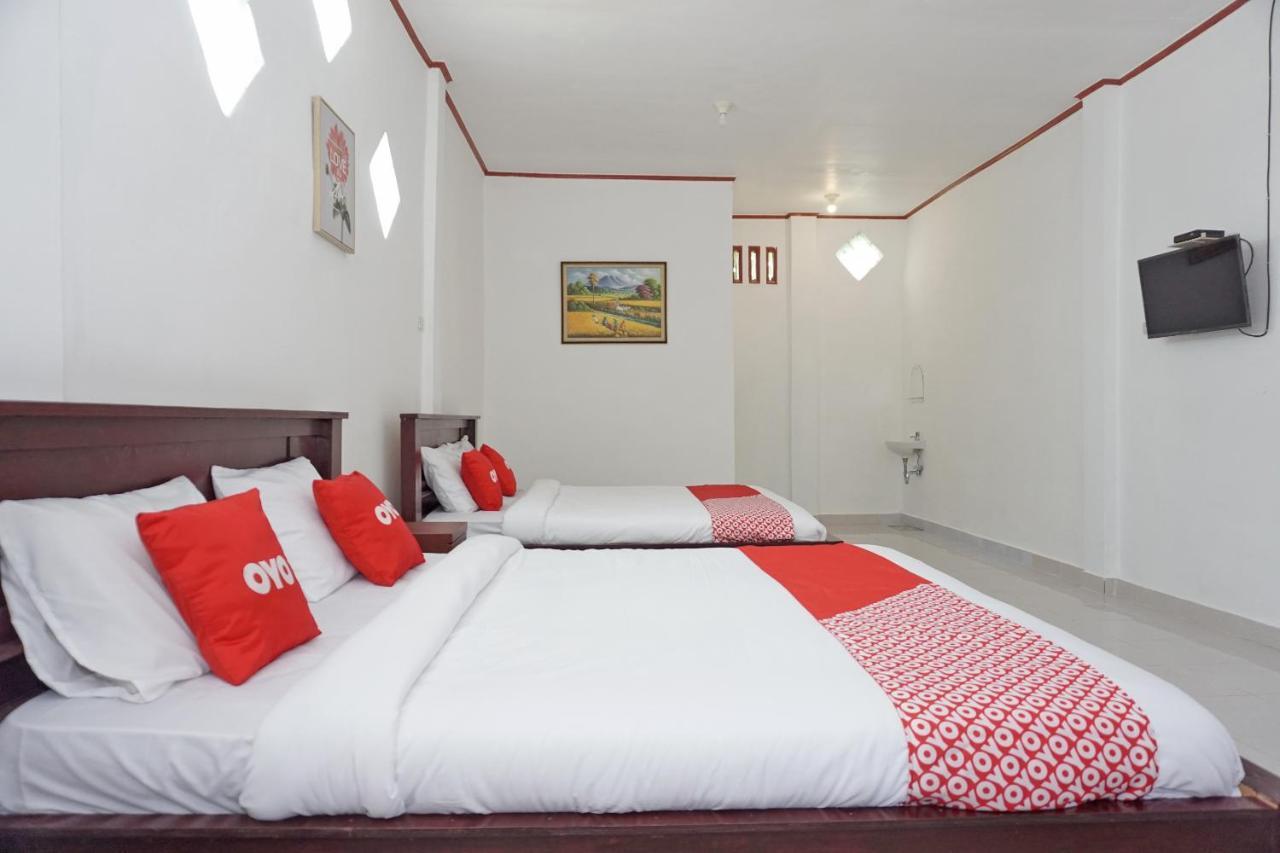 Oyo 2635 Ramos Inn Sinapuran Екстер'єр фото